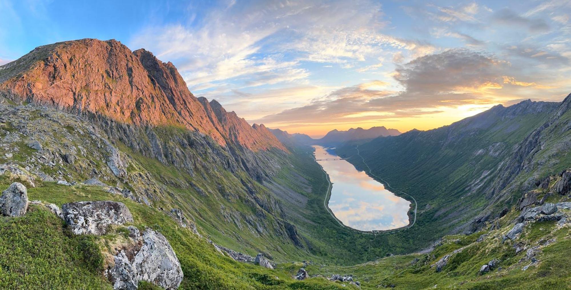 Kaikanten Gryllefjord Buitenkant foto