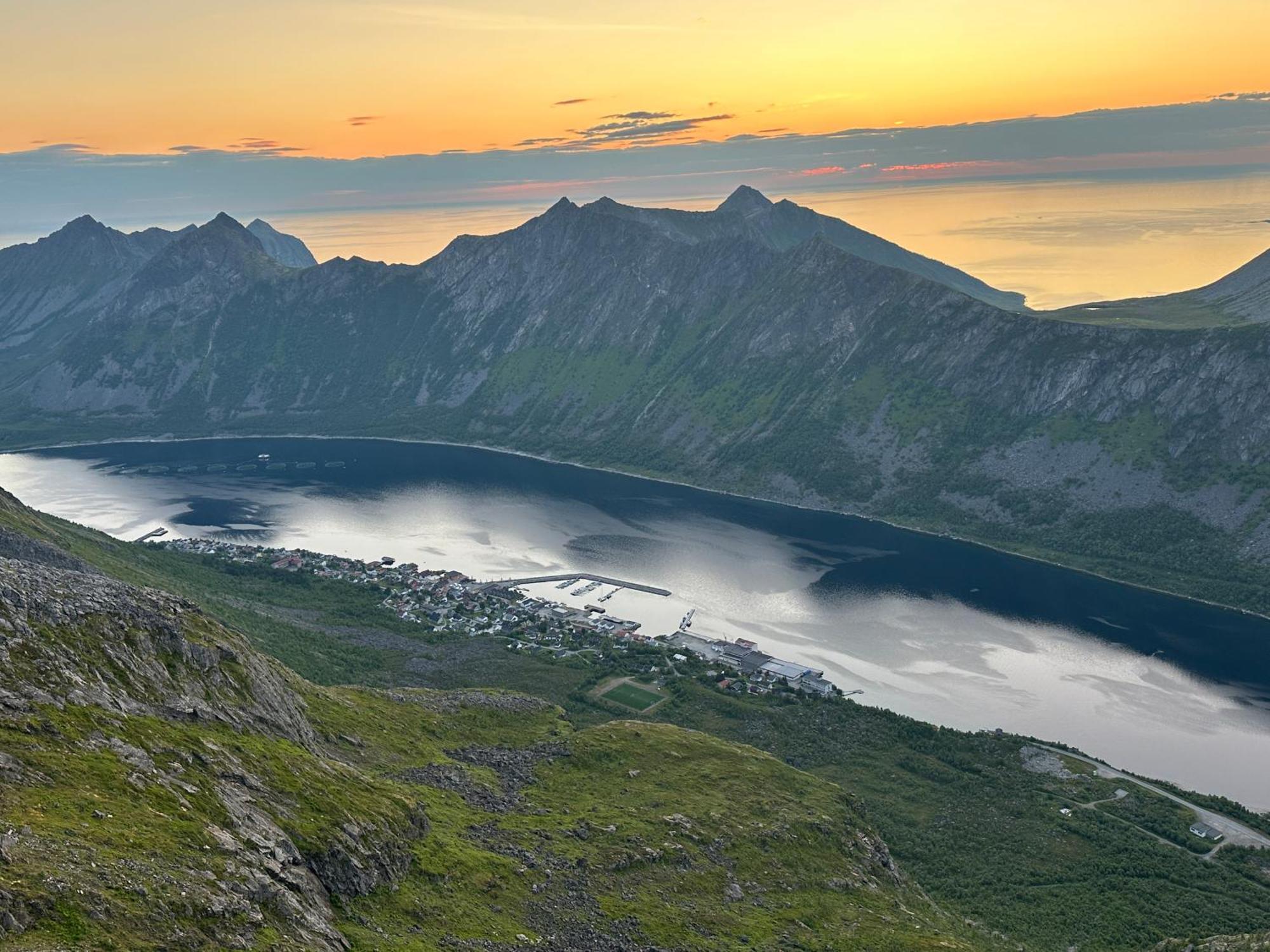 Kaikanten Gryllefjord Buitenkant foto